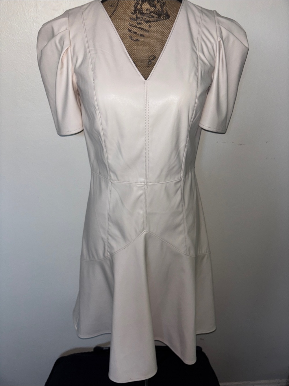 DKNY Sz 2 Elegant Cream Faux Leather V-Neck Dress